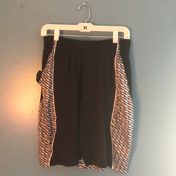 Nike Shorts - Picture 1 of 2